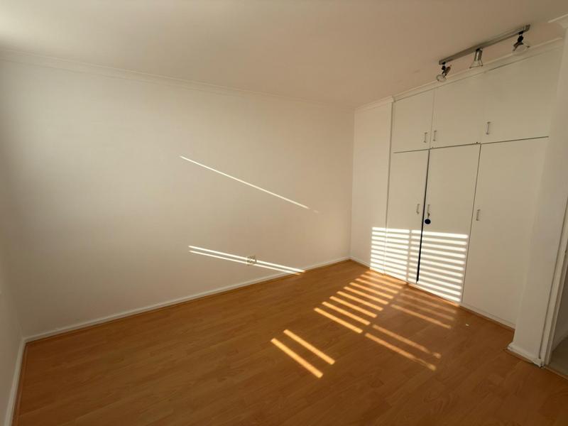 To Let 3 Bedroom Property for Rent in Sea Point Western Cape